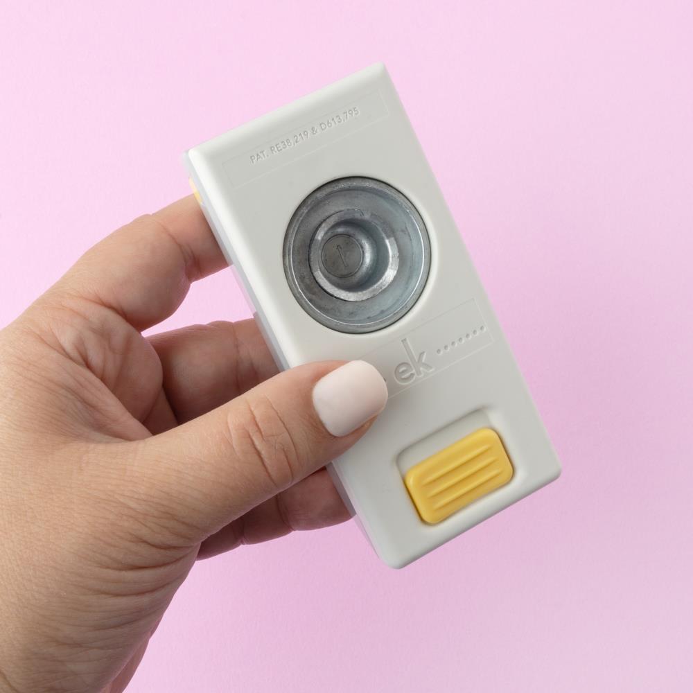 EK Tools Medium Circle Paper Punch - 3/4 in