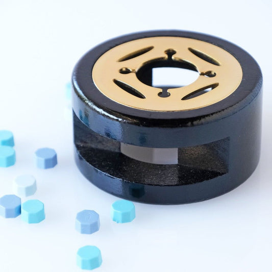 Bee Creative Wax Melting Furnace for Creating Wax Seals - Honey Bee Stamps