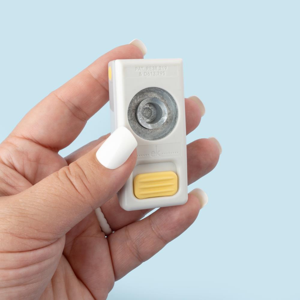 EK Tools Medium Circle Paper Punch - 1/2 in - Honey Bee Stamps