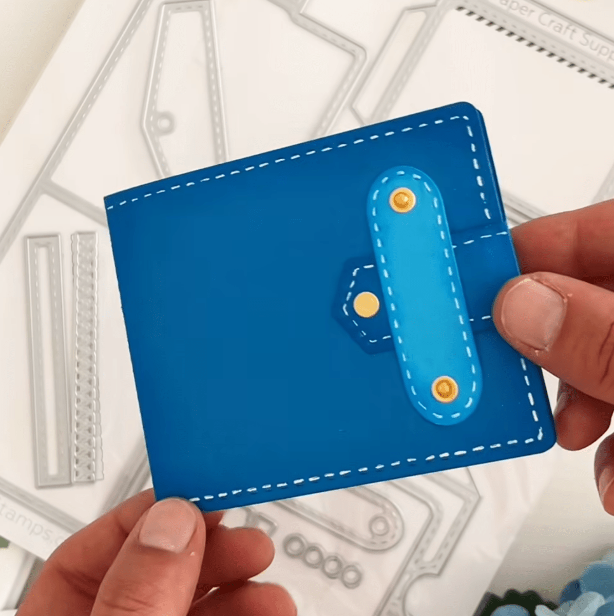 Lovely Layers: Wallet - Honey Cuts Stand - Alone Dies - Honey Bee Stamps